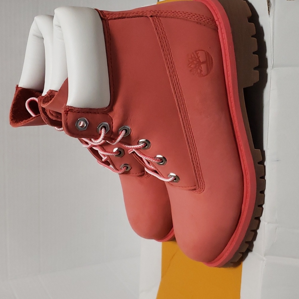 Timberland Boots - Picture 6 of 16